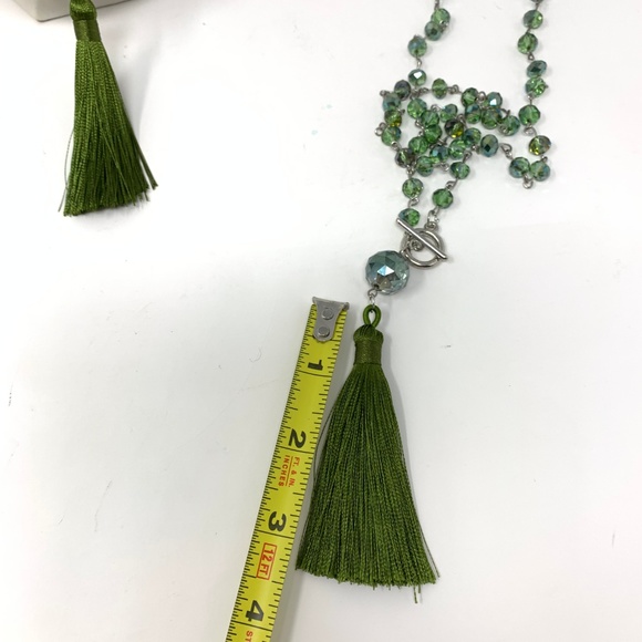 🎁2/$15SETGreen Tassel Necklace & Beaded Earrings! - Picture 7 of 7